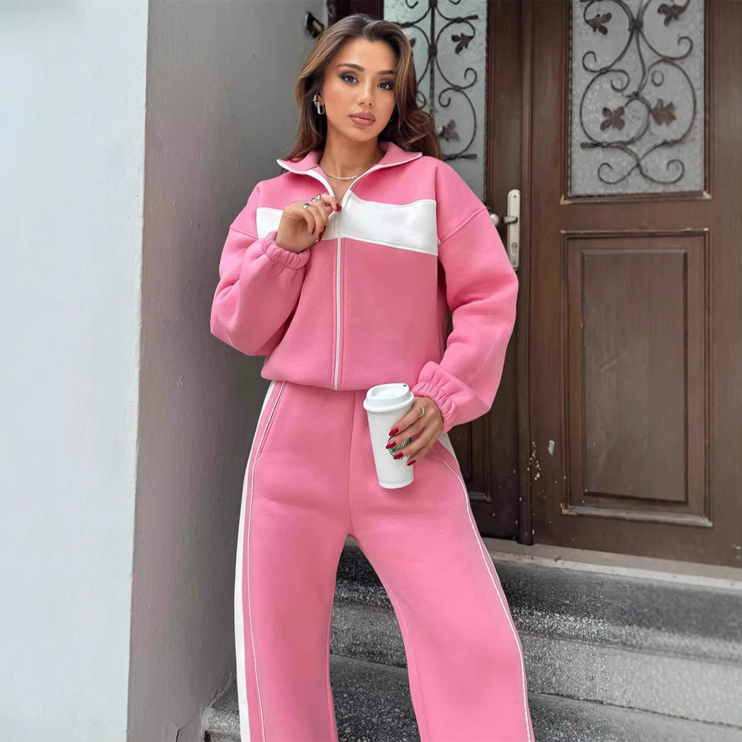 Damen Komfortables Campus-Lounge-Set mit kurzem Reißverschluss-Top und Seitenstreifen-Jogger Shop Nory