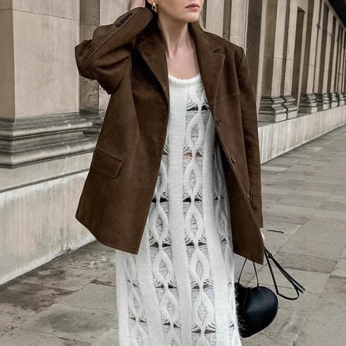 Damen Modische Wildlederjacke mit eleganten Details