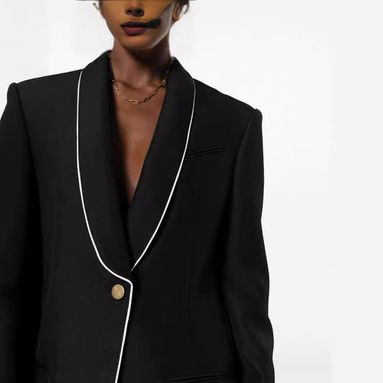 Damen Oversize-Blazer im Smokingstil mit kontrastierender Paspelierung und Ein-Knopf-Front Shop Nory
