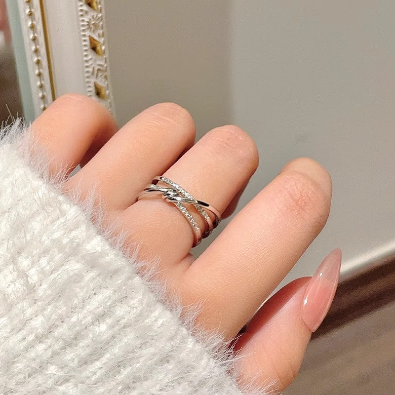 Damen Eleganter Knotenring mit funkelnden Zirkonia Shop Nory