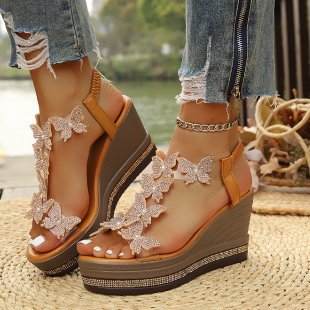 Damen Plateau-Sandalen mit transparentem PVC-Riemen und Blumenapplikation Shop Nory