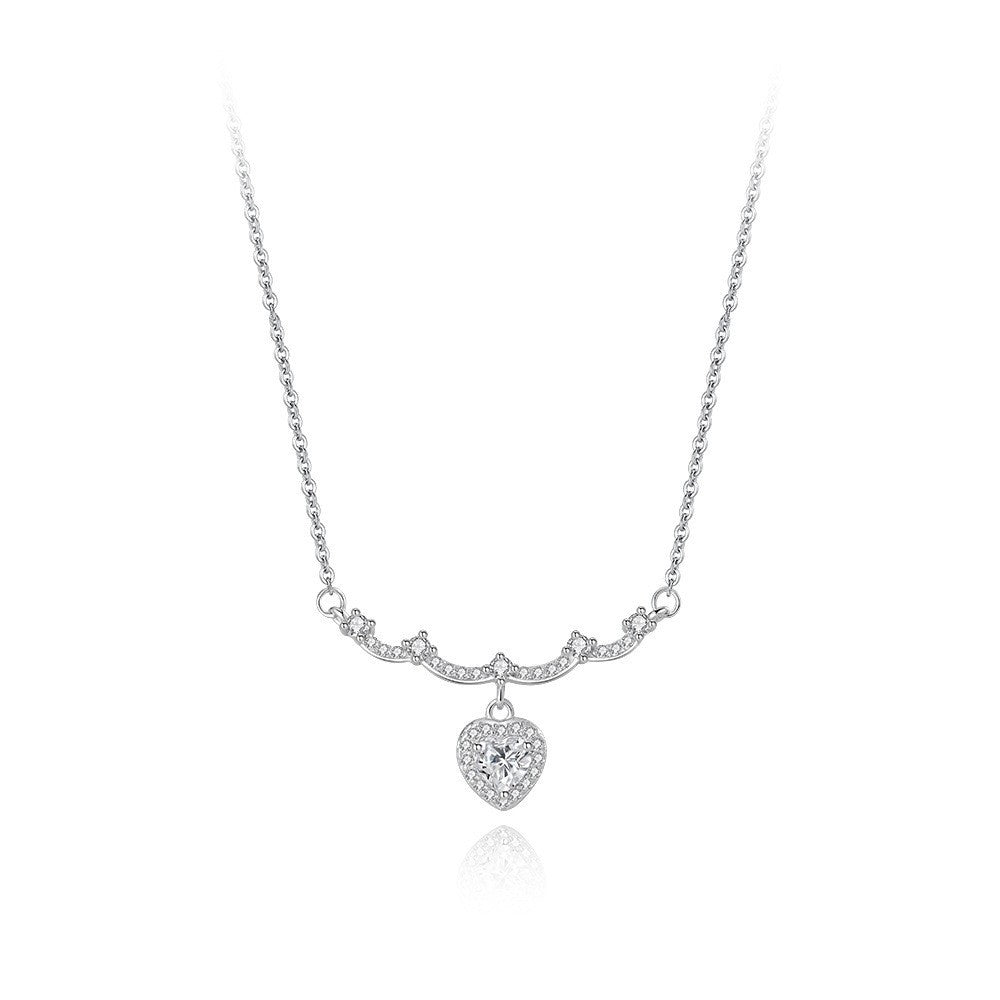 Damen Halskette mit herzförmigem Anhänger und funkelnden Zirkoniasteinchen Shop Nory
