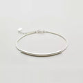 Damen Armkette mit elegantem, minimalistischen Design und feinen Edelstahl-Details Shop Nory