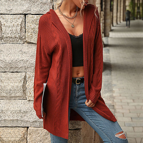 Damen Lange Strickjacke im Feinstrick mit Zopfmuster und lässiger Longline‑Passform Shop Nory