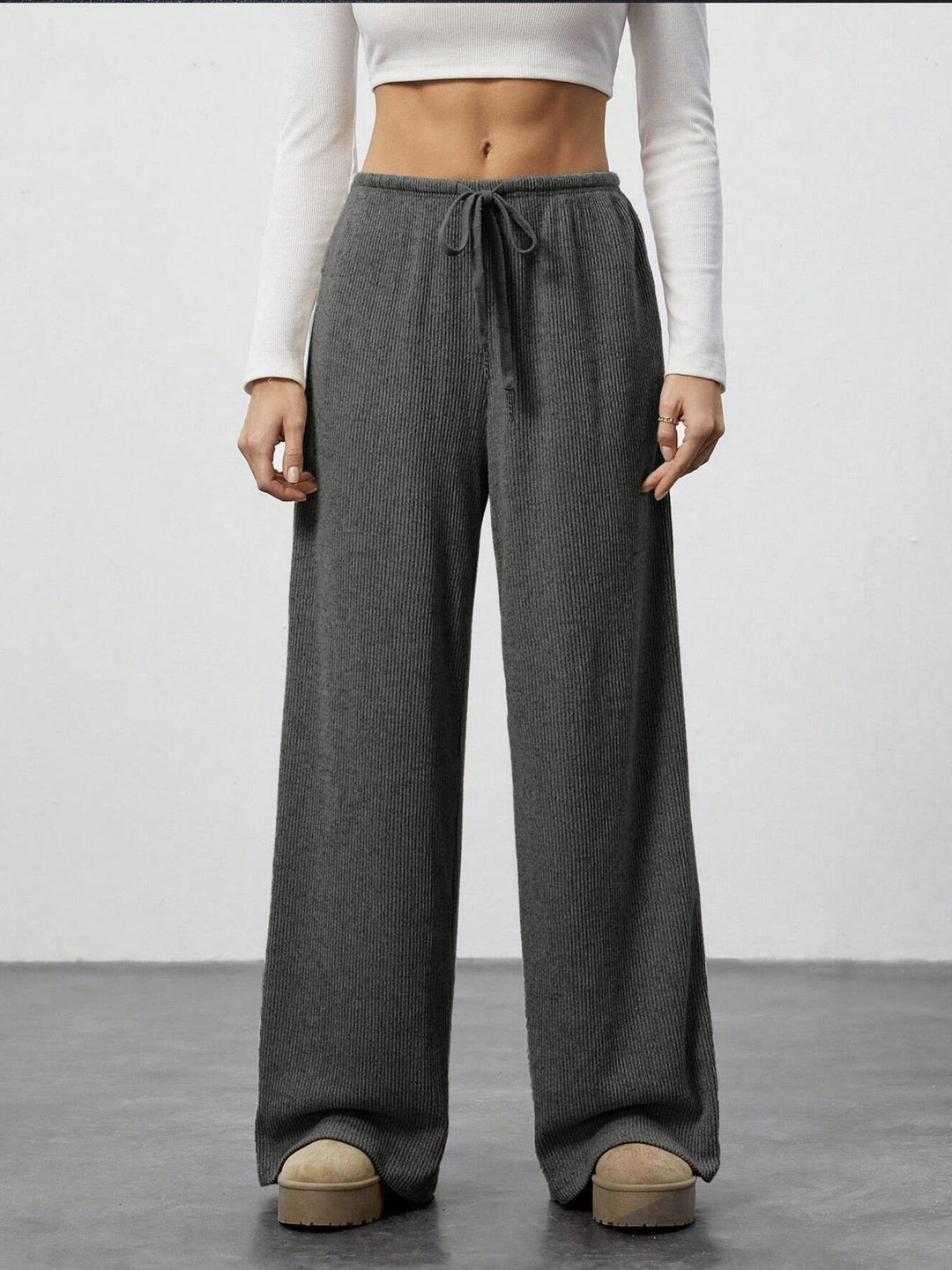 Damen Weit geschnittene Relax-Hose aus elastischem Strickmaterial mit Kordelzug