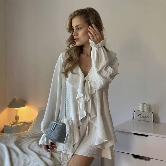Damen Verspieltes Rüschenset aus leichter Crêpe-Qualität mit Bindebluse und A-Linien Minirock Shop Nory