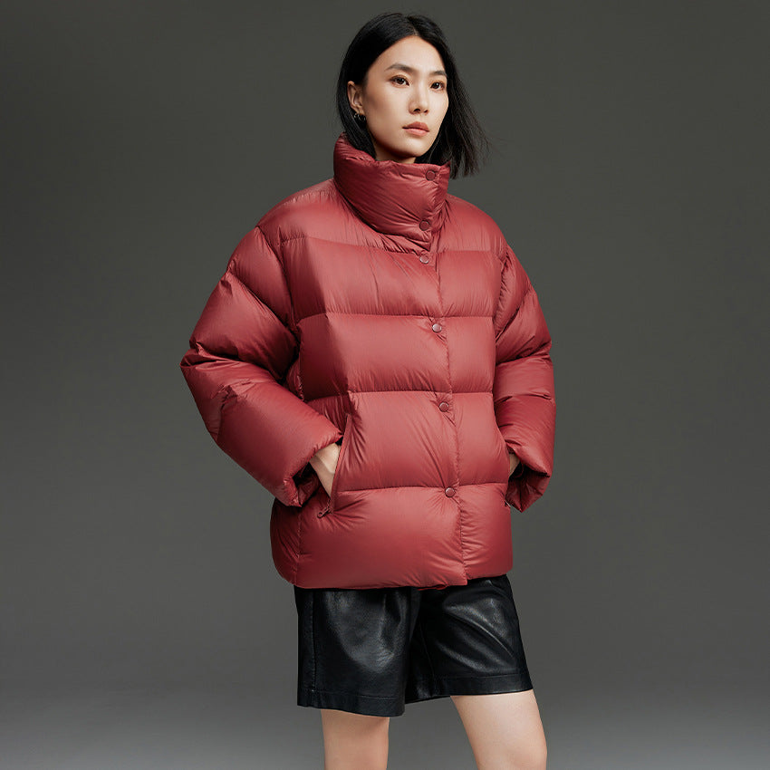 Damen Kurz geschnittene gesteppte Daunenjacke mit hohem Stehkragen, Boxy-Silhouette und Druckknöpfen Shop Nory