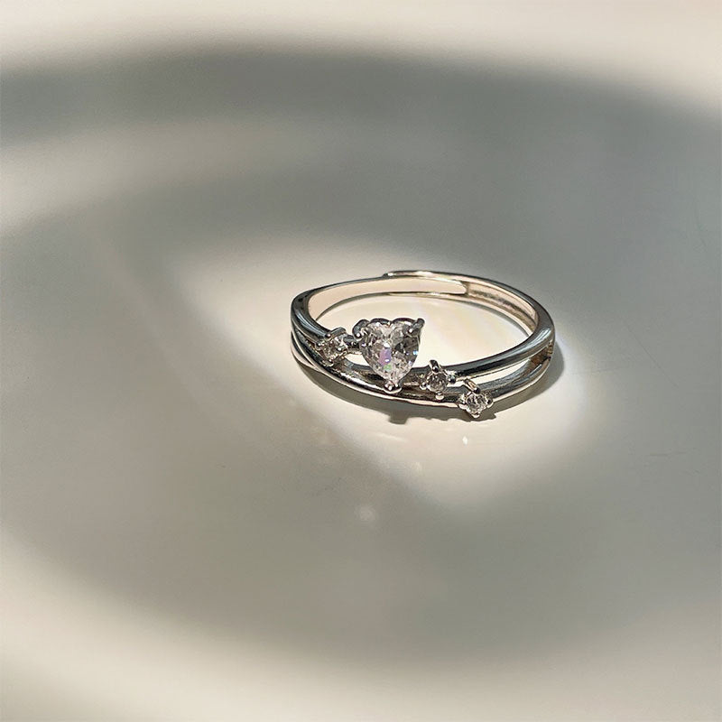 Damen Eleganter Ring mit einzigartigem Design und funkelnden Kristallen Shop Nory