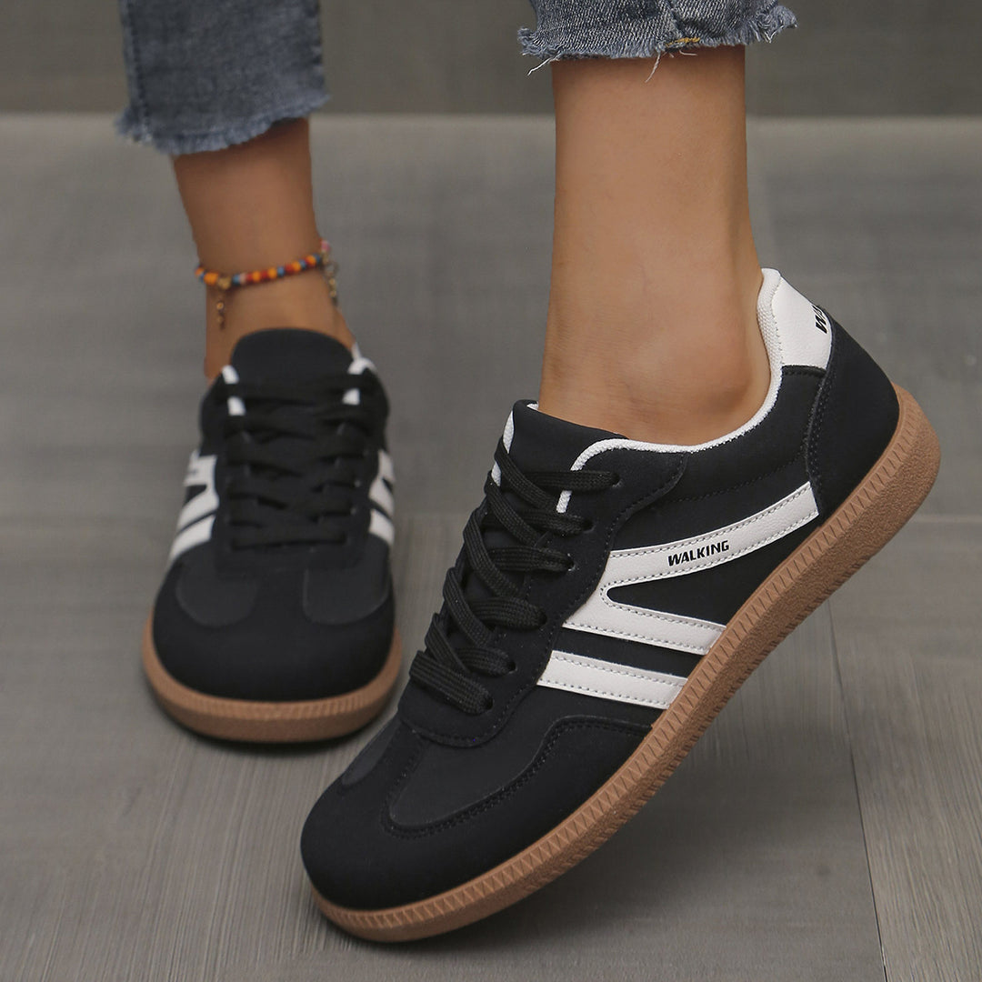 Damen Sportliche Retro‑Sneaker mit gepolstertem Schaft und profilierter Gummisohle Shop Nory