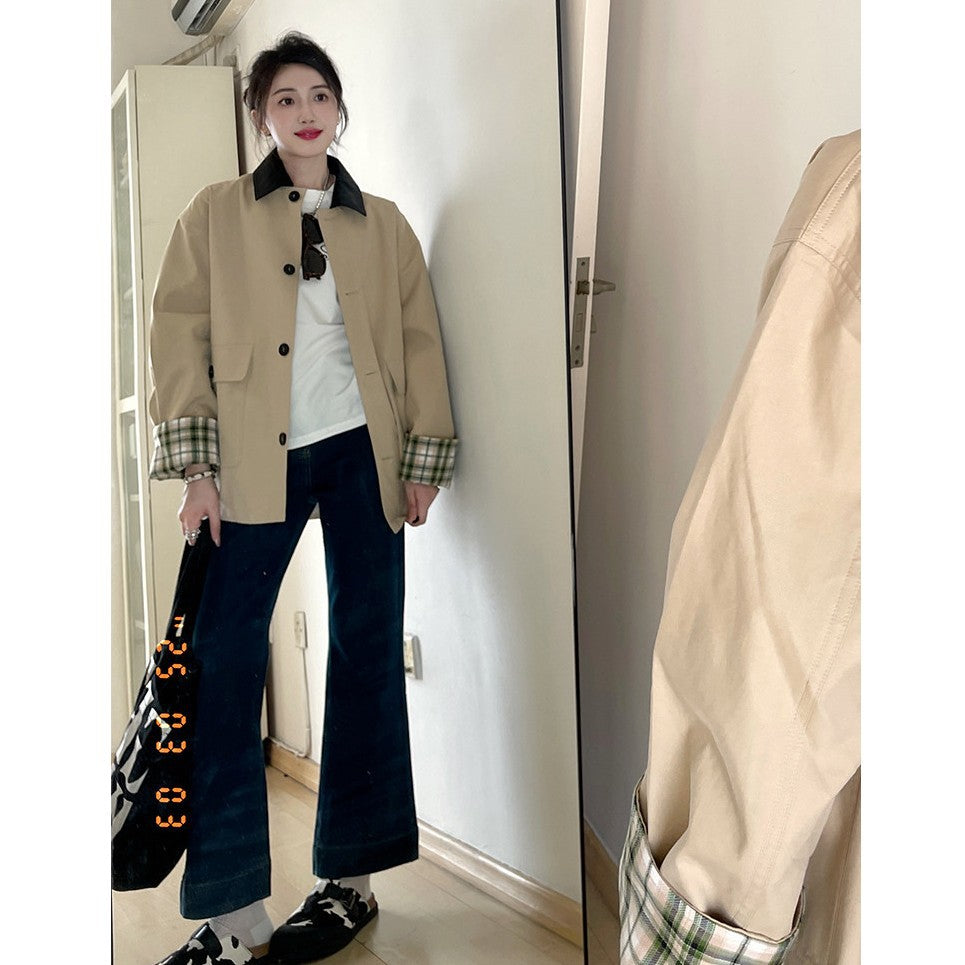 Damen Kurztrenchjacke im Oversize-Schnitt mit Kontrastkragen und karierten Umschlagmanschetten Shop Nory