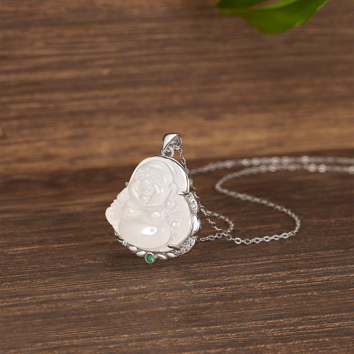 Damen Anhänger mit Buddha-Motiv aus hochwertigem Halbedelstein Shop Nory