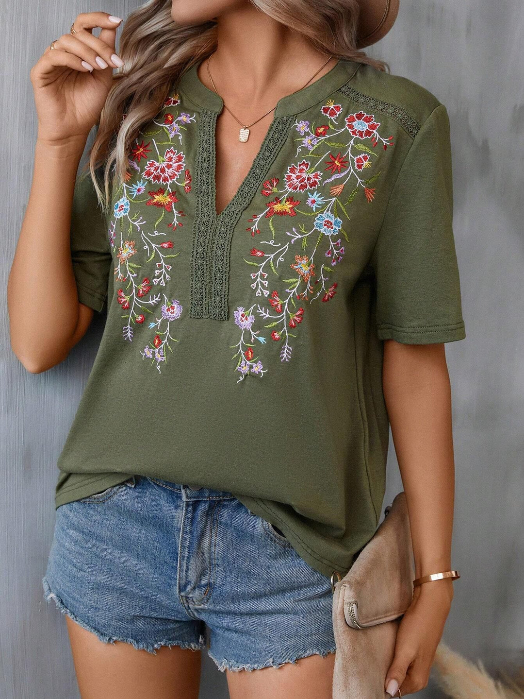 Damen bestickte Boho-Tunika mit tiefem Ausschnitt und Spitzenbesatz Shop Nory