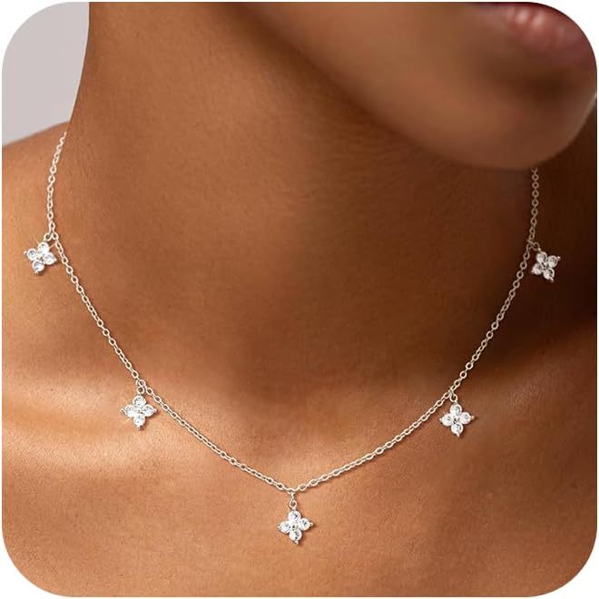 Damen Halskette mit funkelnden Zirkonia-Anhängern und elegantem Design Shop Nory
