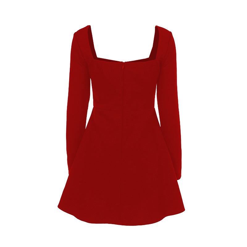 Damen tailliertes Skater-Minikleid mit quadratischem Ausschnitt und langen Ärmeln Shop Nory