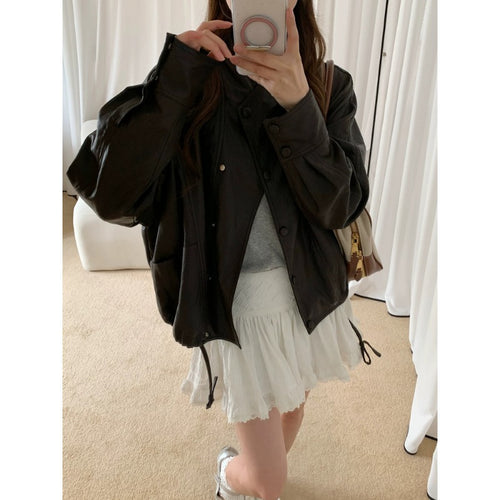 Damen Oversized Bikerjacke aus Kunstleder mit breitem Revers und voluminösen Ärmeln Shop Nory