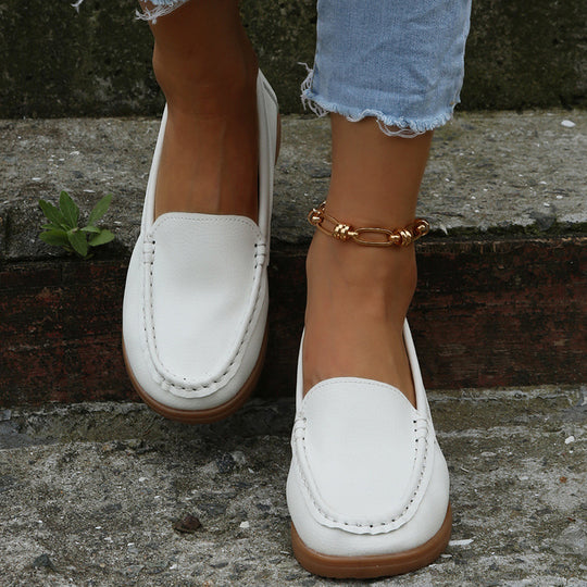 Damen lässige Slip-On Loafer mit ergonomischer Keilsohle, gepolstertem Komfortfußbett und dekorativer Kontrastnaht Shop Nory