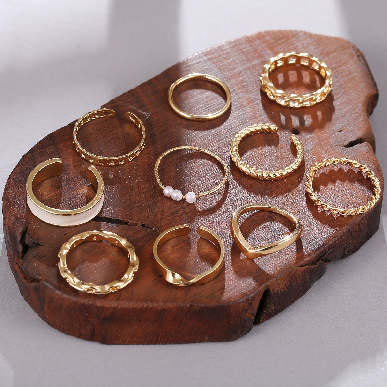Damen Ring-Set aus hochwertigem Gold mit stilvollen Designs Shop Nory