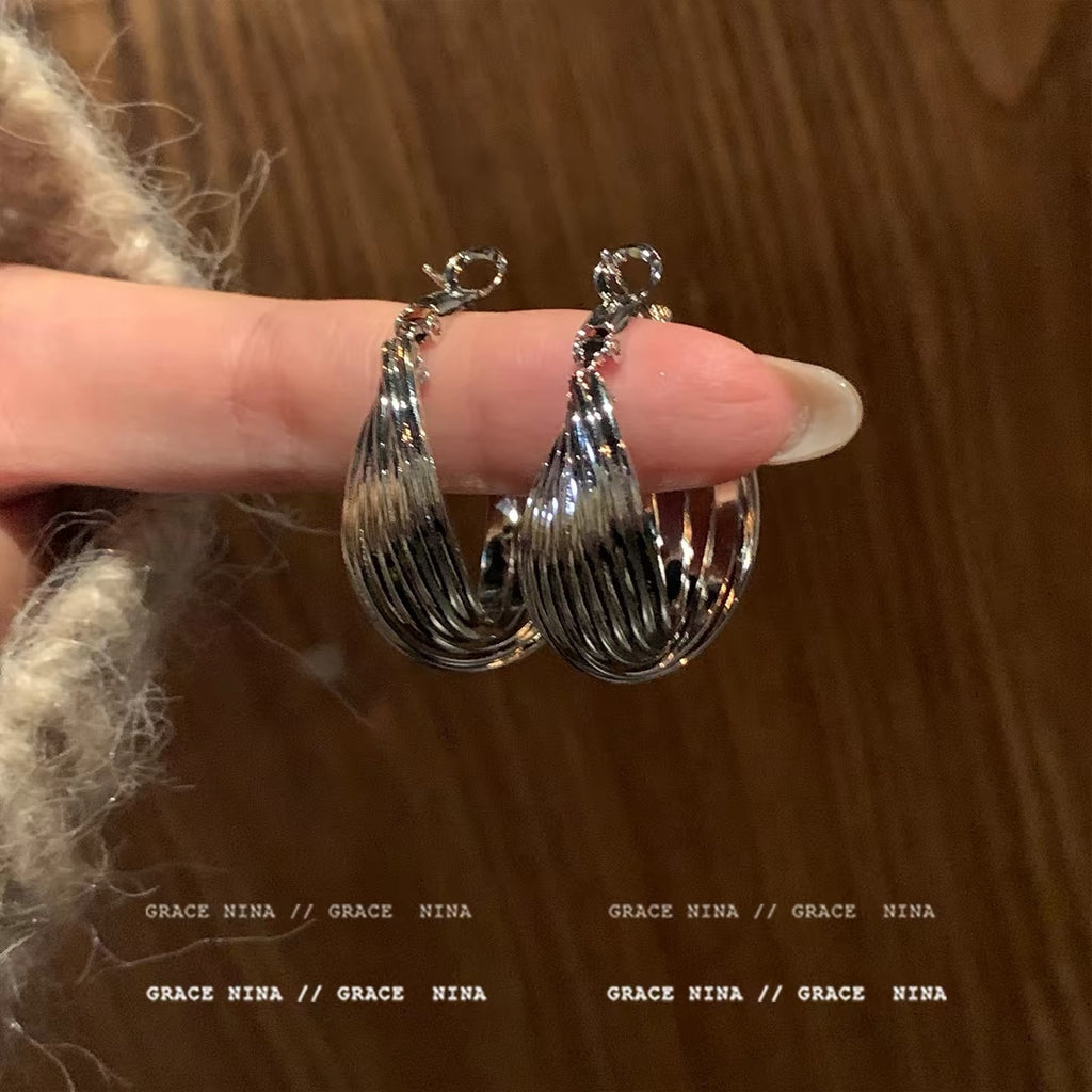Damen Hoops mit gewelltem Design Shop Nory
