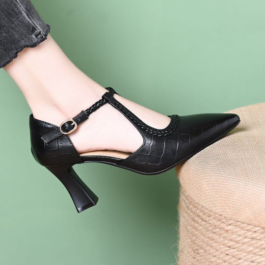 Damen Stilvolle T-Strap Pumps mit einzigartigem Riemen-Design Shopnory