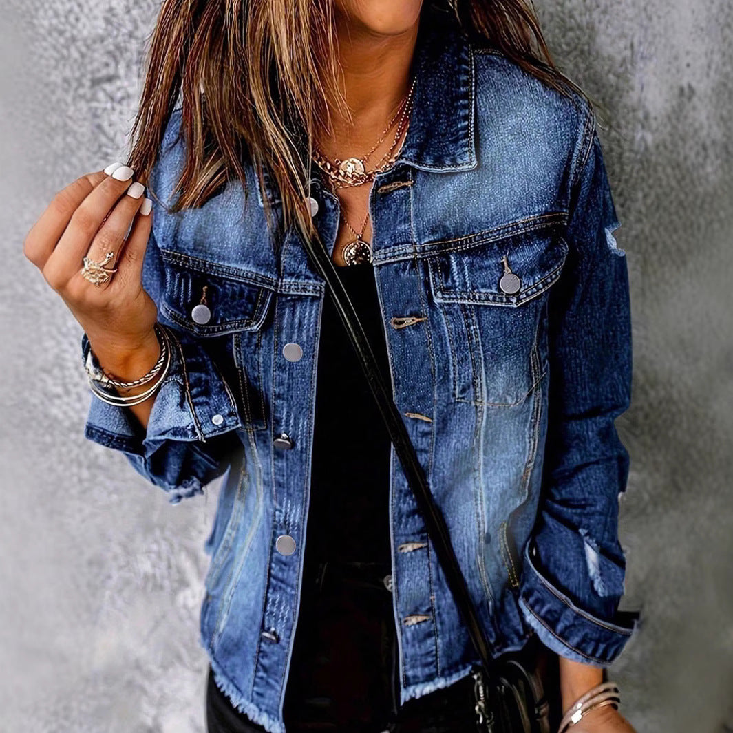 Damen Lässige Denim-Jacke mit Destroyed-Details, aufgesetzten Brusttaschen und ausgefranstem Saum Shop Nory