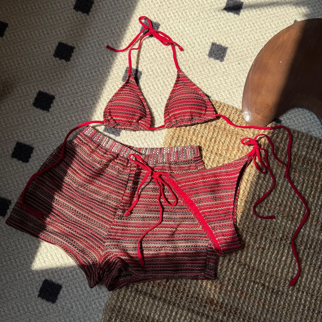 Damen Zweiteiliges Strand-Bikini-Set mit verspielt gestreiftem Oberteil und Shorts