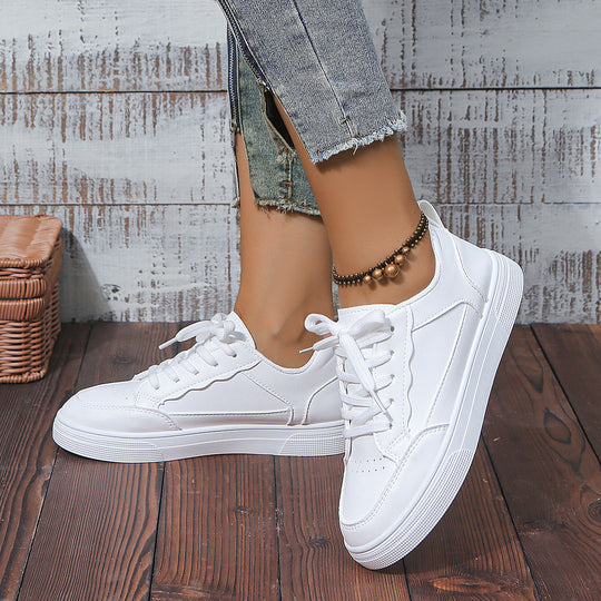 Damen Plateau‑Sneaker mit minimalistischer Lederoptik und gepolstertem Komfortfußbett Shop Nory