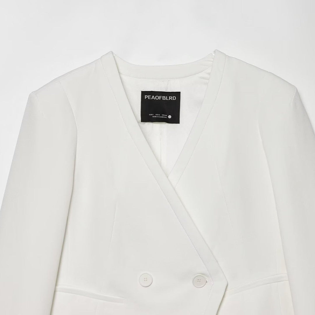 Damen gekürzter doppeltreihiger Blazer mit V‑Ausschnitt und Umschlagärmeln Shop Nory