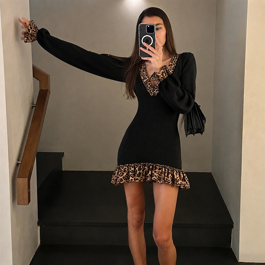 Damen figurnahes Strickminikleid mit tiefem V-Ausschnitt, langen Ballonärmeln und Leopardenvolant Shop Nory