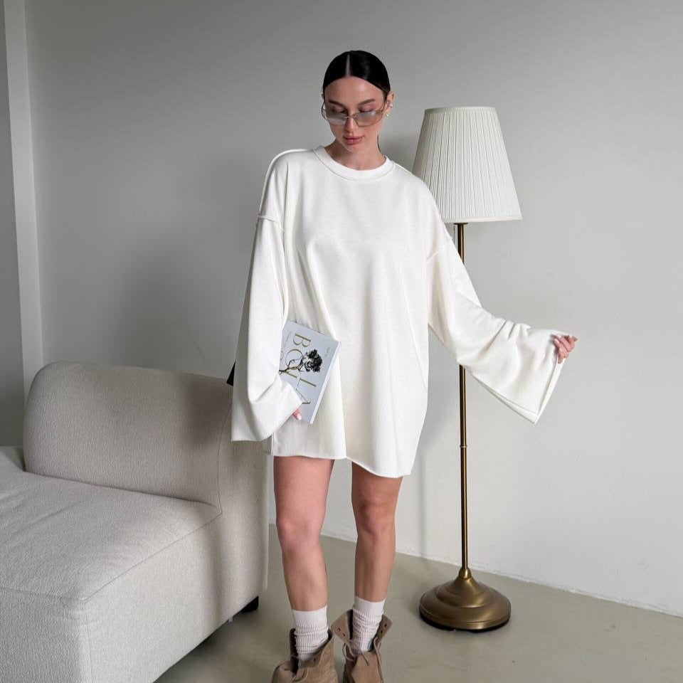 Damen oversized Sweatshirt-Kleid mit ausgefranstem Saum und weiten Glockenärmeln Shop Nory