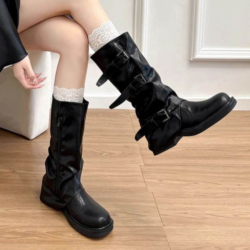 Damen kniehohe Slouch-Boots aus Kunstleder mit verstellbaren Schnallen und profiliertem Plateau-Absatz Shop Nory