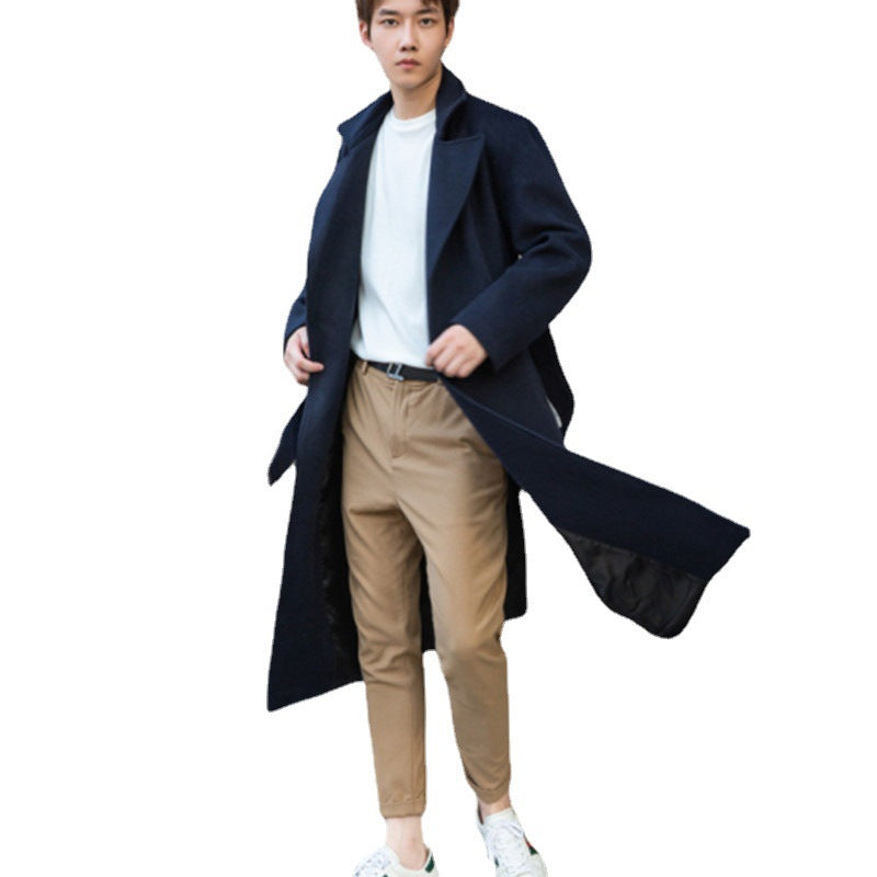 Herren Lang geschnittener Wollmantel im minimalistischen Schnitt mit großzügigem Schalkragen und verdeckter Knopfleiste Shop Nory