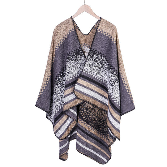 Damen Grobgestrickte Oversize-Ruana mit grafischem Blockmuster und asymmetrischem Zipfelrand Shop Nory