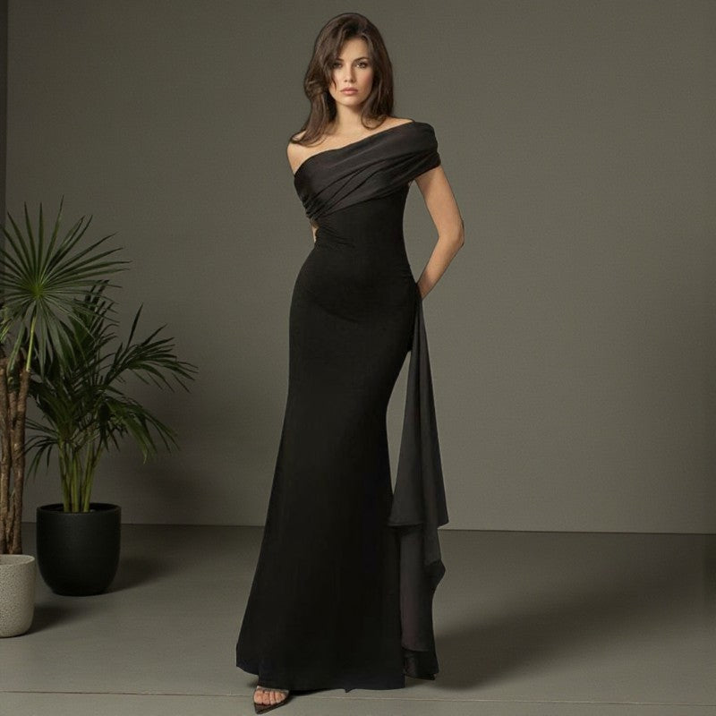 Damen Langarm Maxikleid mit asymmetrischem Schnitt und dekorativen Drapierungen