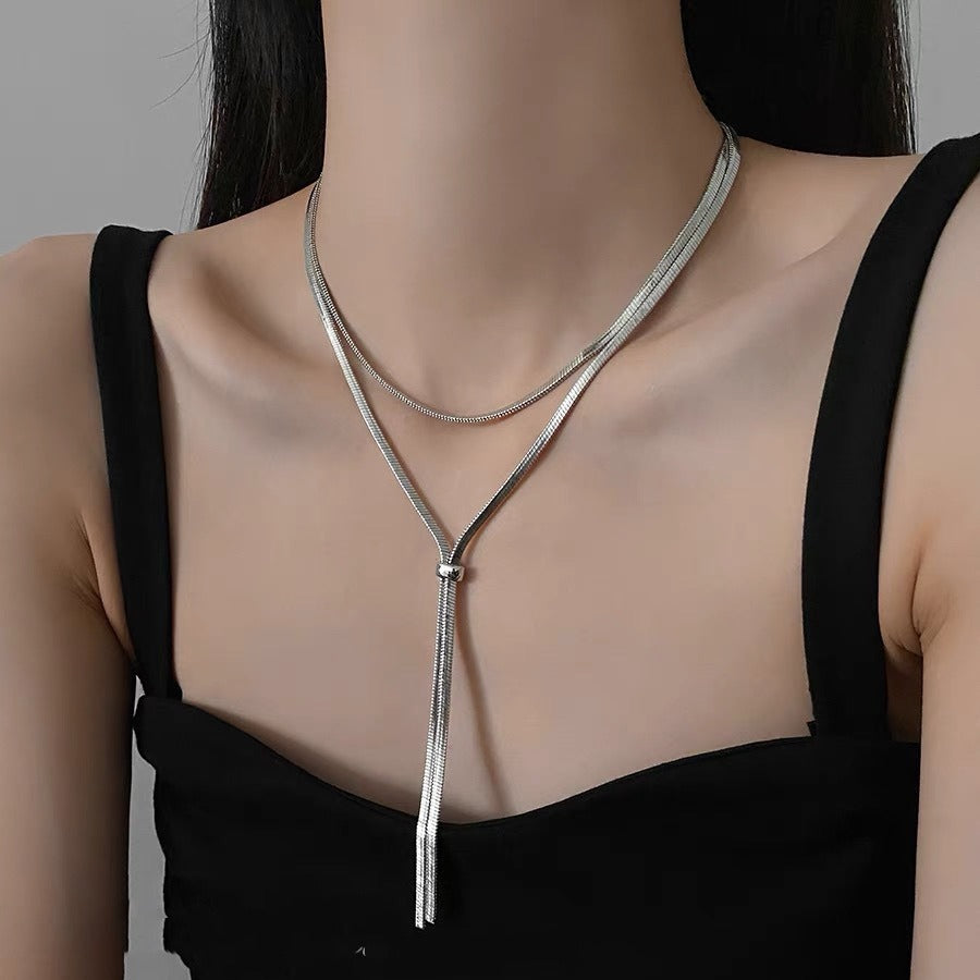 Damen hochwertige Lagen-Halskette mit eleganten Anhängern Shop Nory