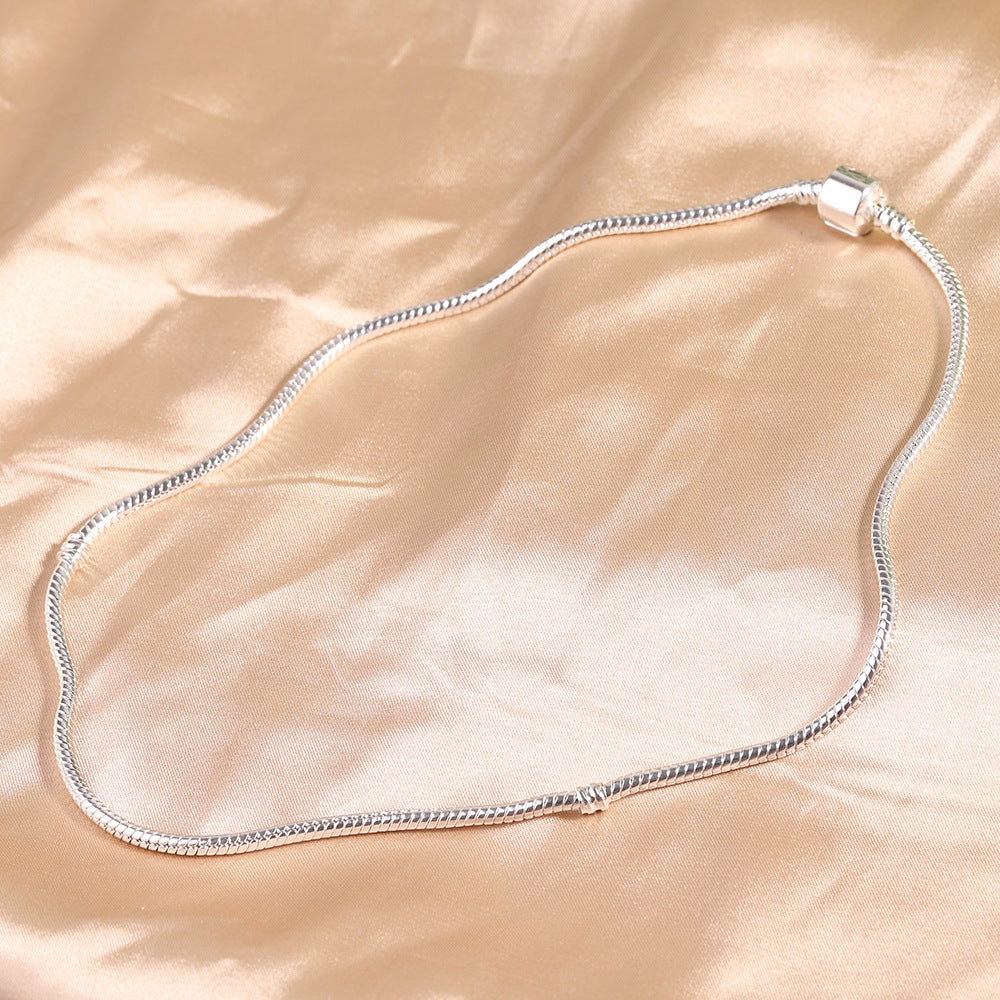 Damen Armband aus hochwertigem Edelstahl mit elegantem und flexiblem Design Shop Nory