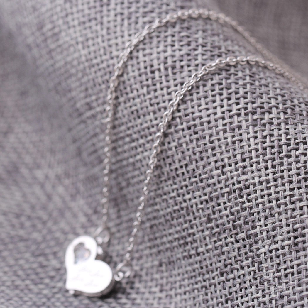 Damen Herz-Anhänger-Halskette mit gravierbarem Design Shop Nory