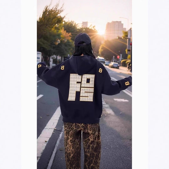 Unisex Urbaner Kapuzenpullover mit großem Druck Shop Nory
