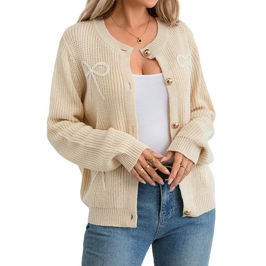 Damen Grobstrickjacke mit Zierschleifen und goldenen Zierknöpfen Shop Nory