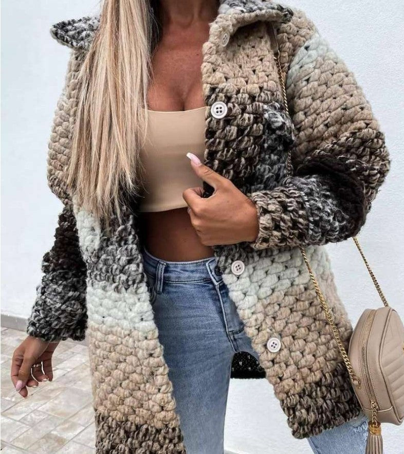Damen Gehäkelte Oversize-Strickjacke mit Farbverlauf, Knopfleiste und aufgesetzten Taschen Shop Nory