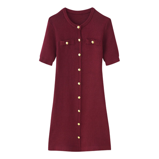 Damen Strickkleid mit kurzen Ärmeln und Knopfleiste