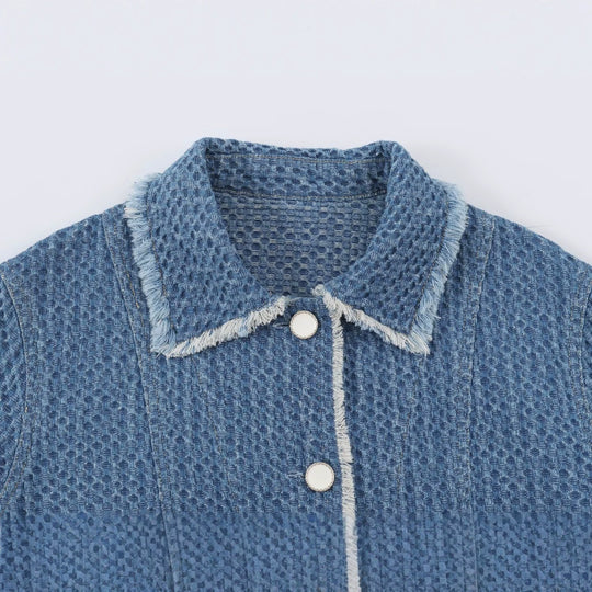 Damen Cropped Boxy-Jeansjacke mit Waffelstruktur, aufgesetzten Pattentaschen und Fransenabschluss Shop Nory