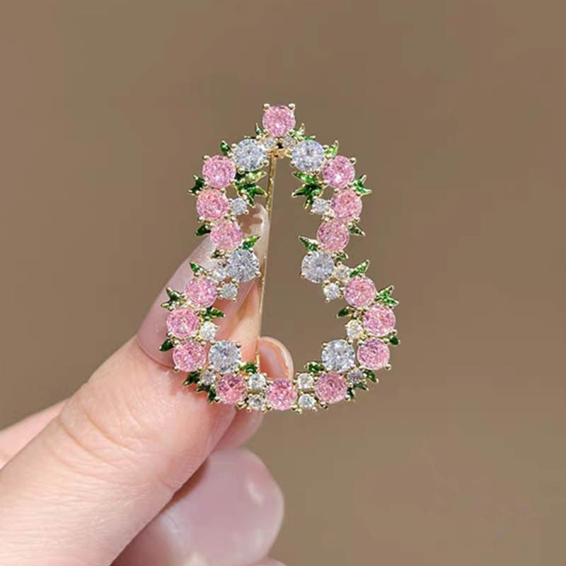 Filigrane Emaillierte Ahornblatt-Brosche mit Zirkonia