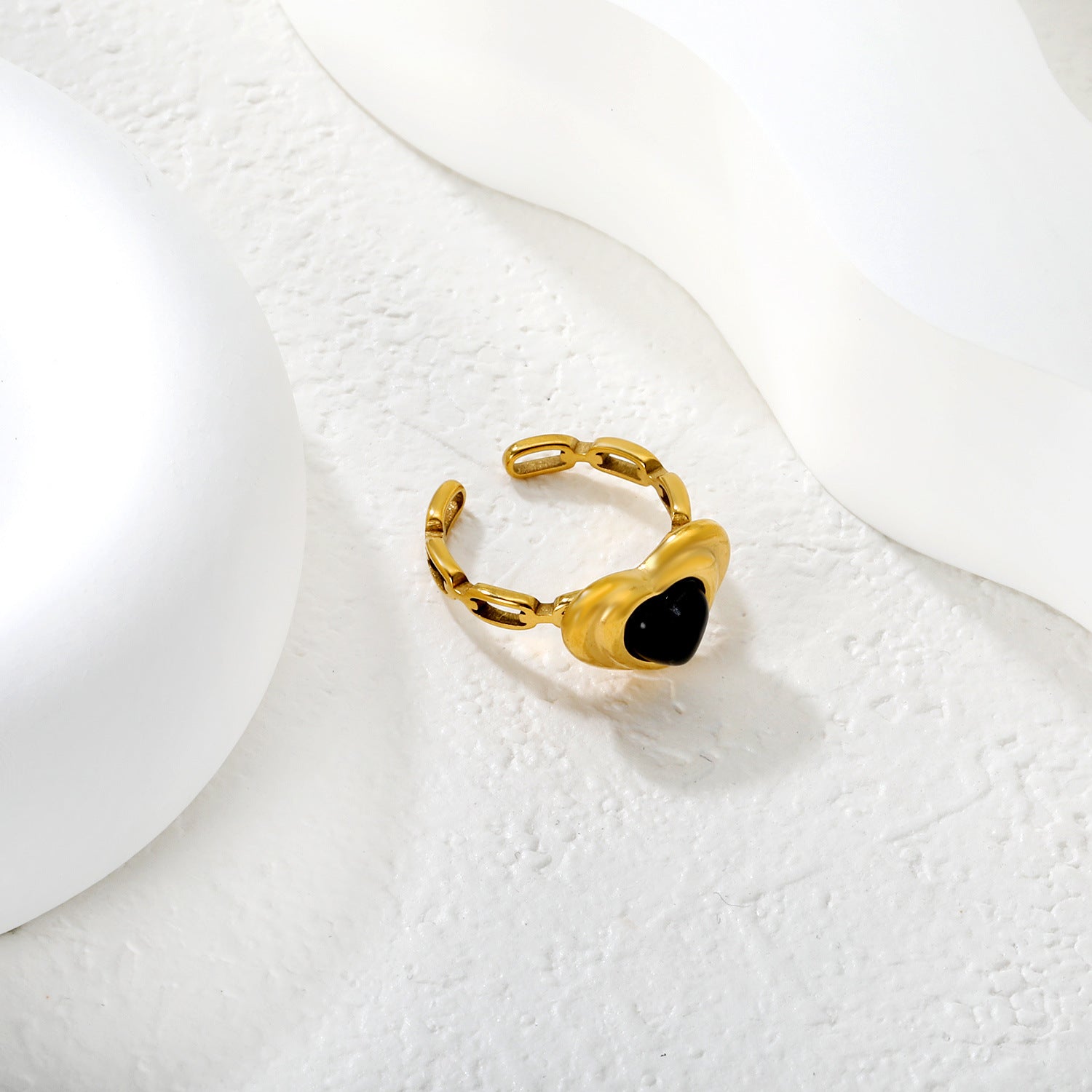 Damen Ring mit kunstvollem Herzdesign aus hochwertigem Edelstahl Shop Nory