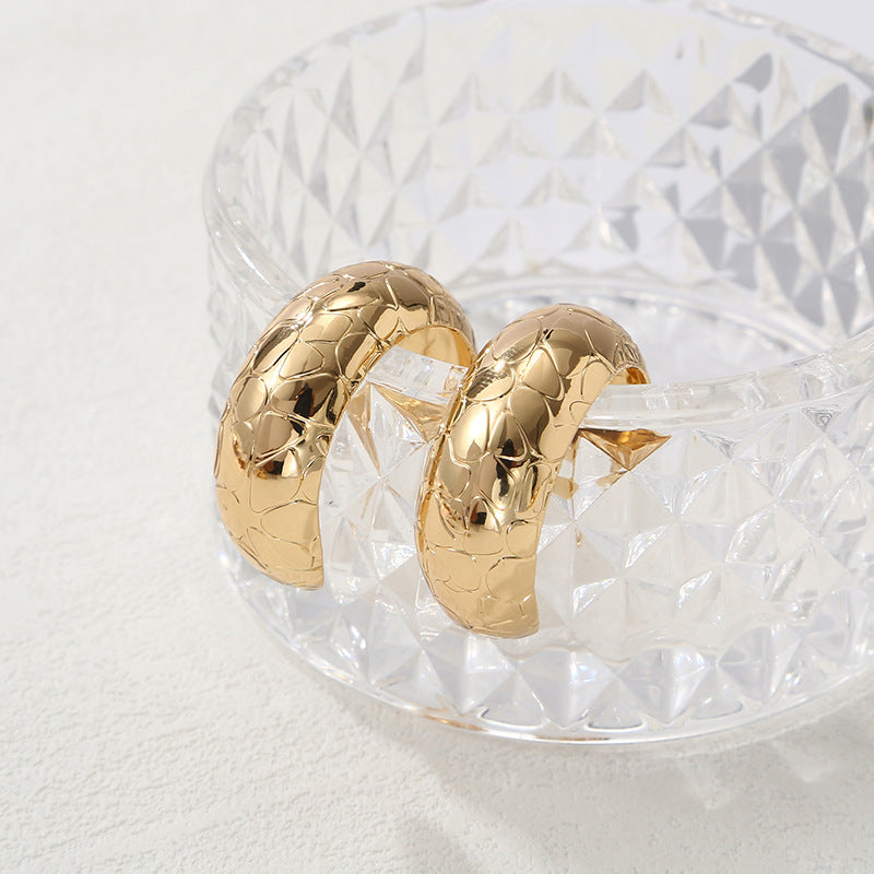Damen Creolen mit elegantem, modernem Design Shop Nory