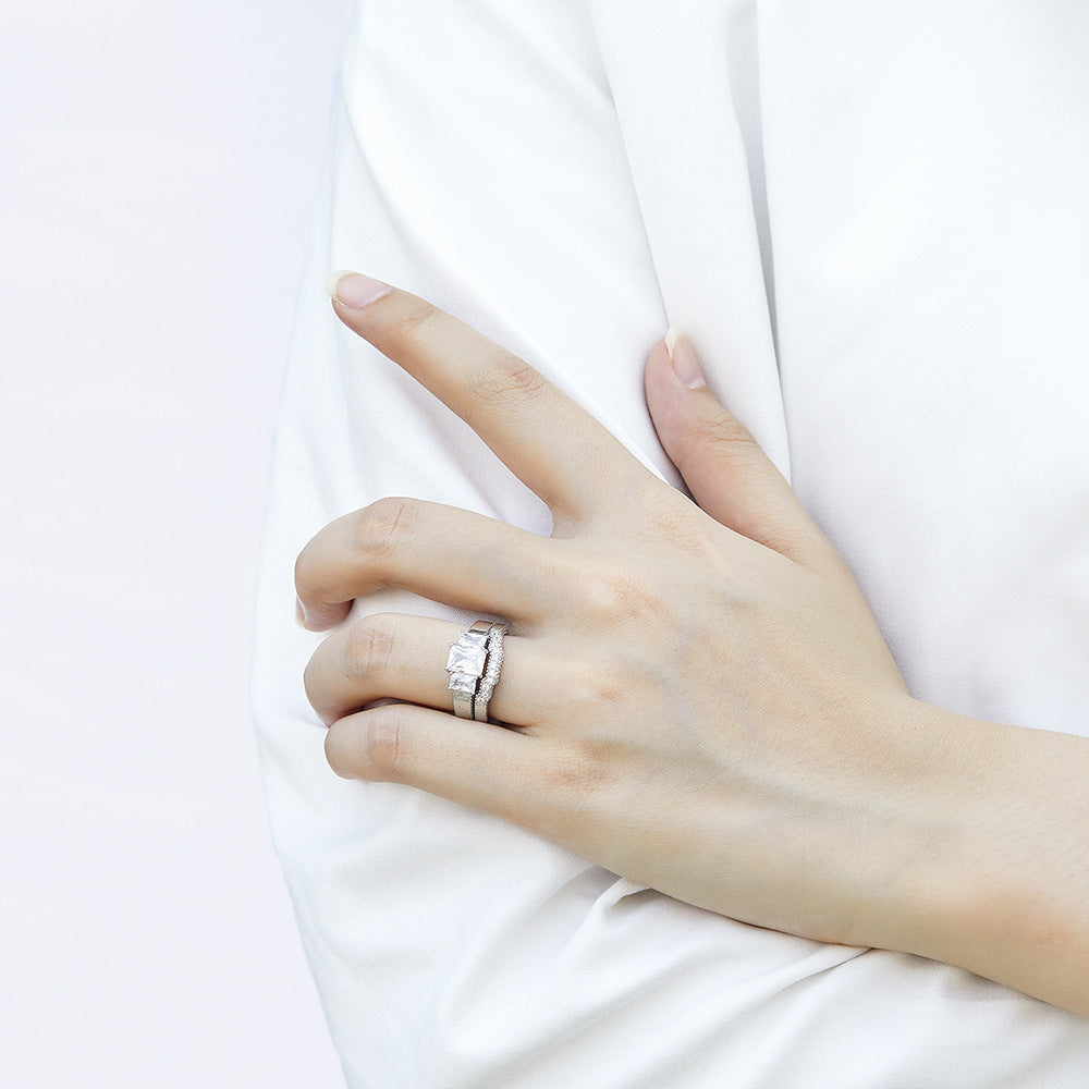 Damen Ring mit filigranem Design und funkelnden Zirkonia-Steinen Shop Nory