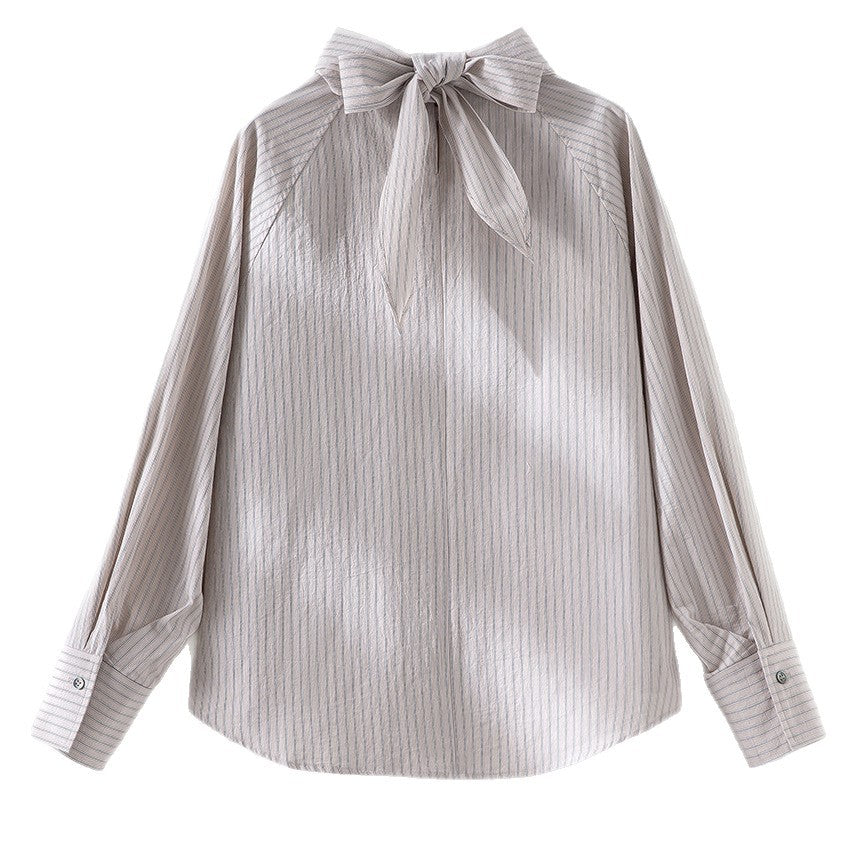 Damenbluse mit Schleifenkragen und feinem Nadelstreifen Shop Nory