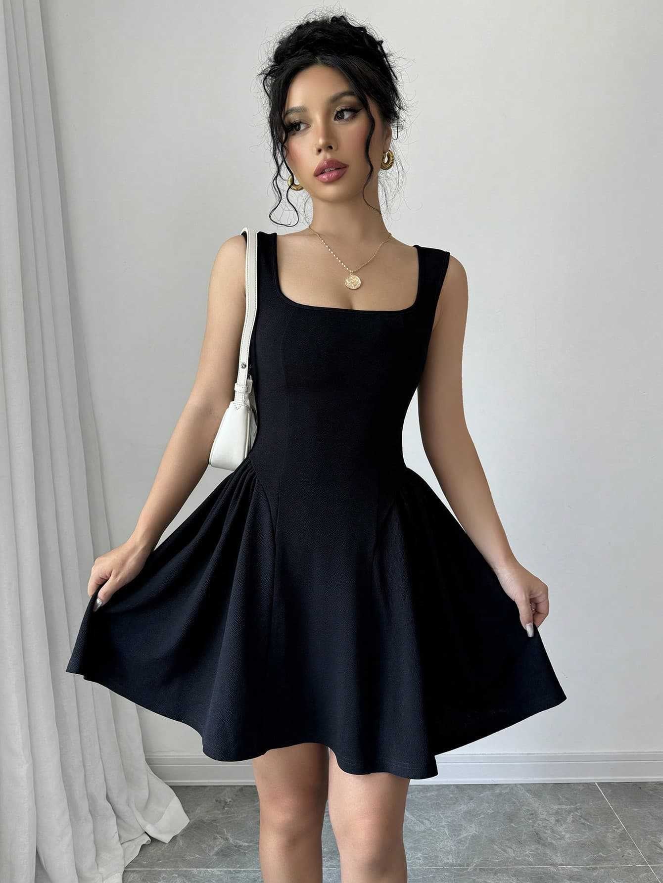 Damen A-Linien Kleid mit Quadrat-Ausschnitt und fließendem Rock