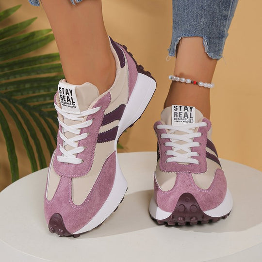 Damen Retro-Sneaker mit profilierter Gummisohle und dekorativen Zierstreifen Shop Nory