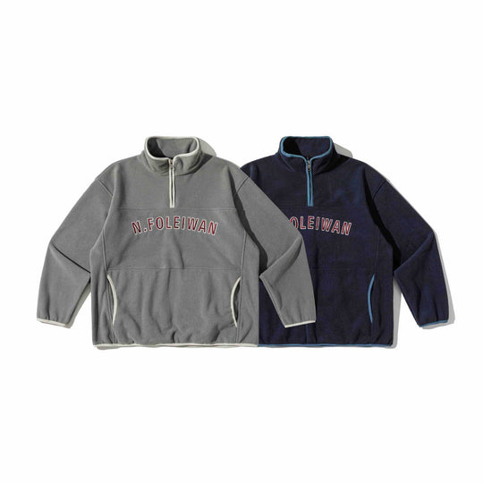 Unisex Fleece-Pullover mit halbhohem Reißverschluss, Kängurutasche und Collegestyle-Stick Shop Nory