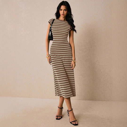 Damen Figurbetontes geripptes Midikleid mit kurzen Cap-Ärmeln und Rautenstreifen Shop Nory